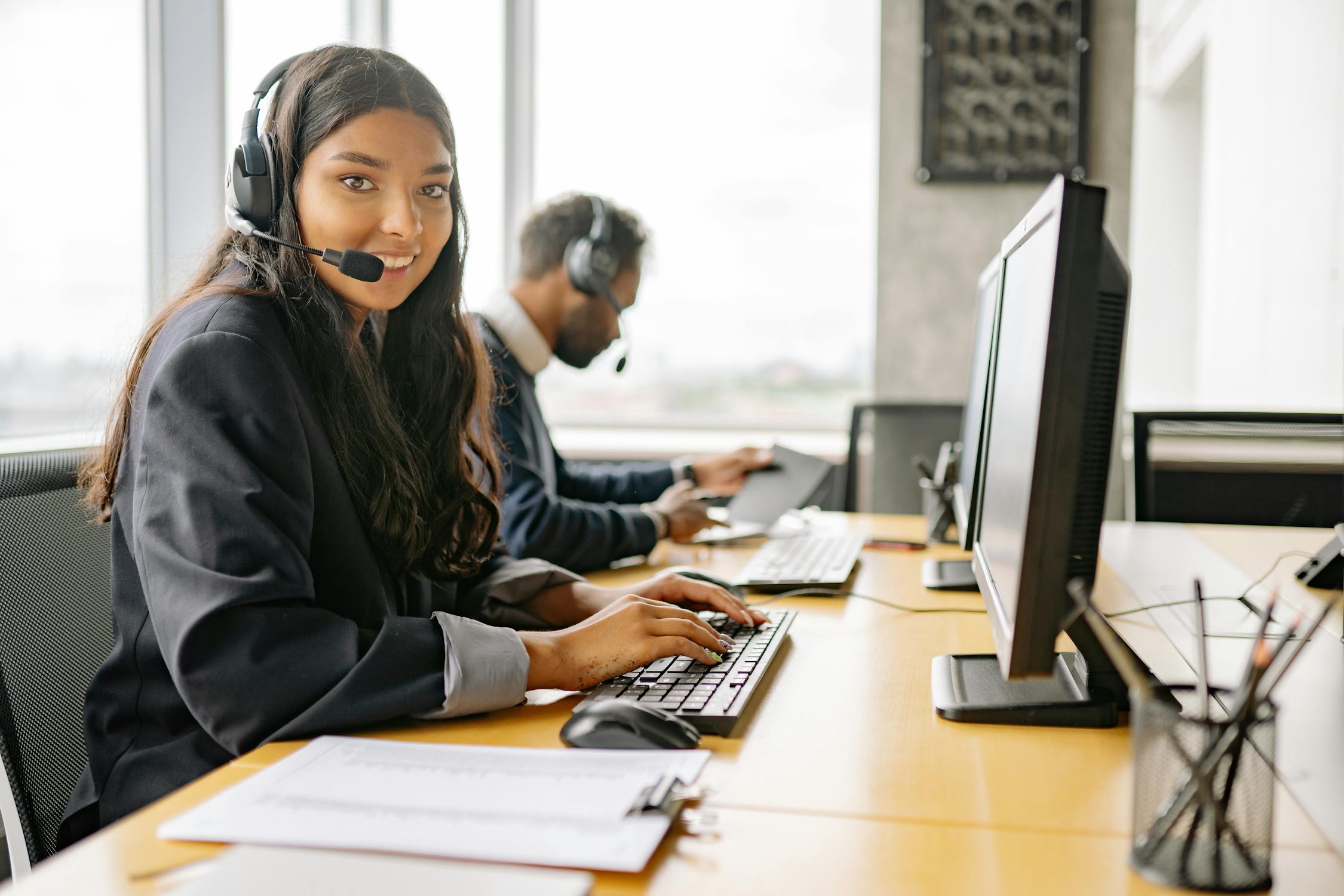Best Bilingual Phone Answering Service in the San Francisco Bay Area (2026)