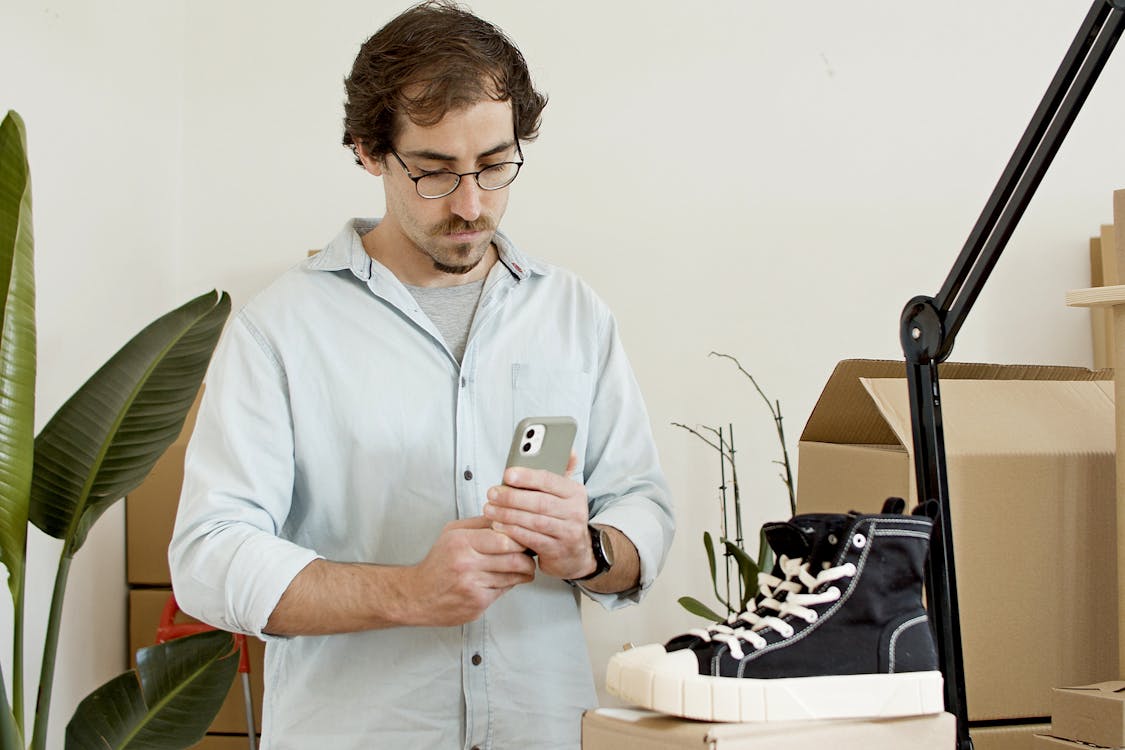 5 Questions To Ask Before Hiring a Local Answering Service